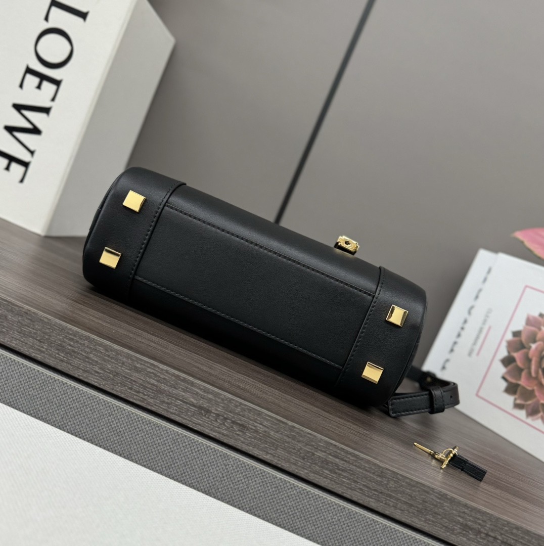 [LOEWE-로에베] 로에베 마조나 토트백 나파 카프스킨 블랙