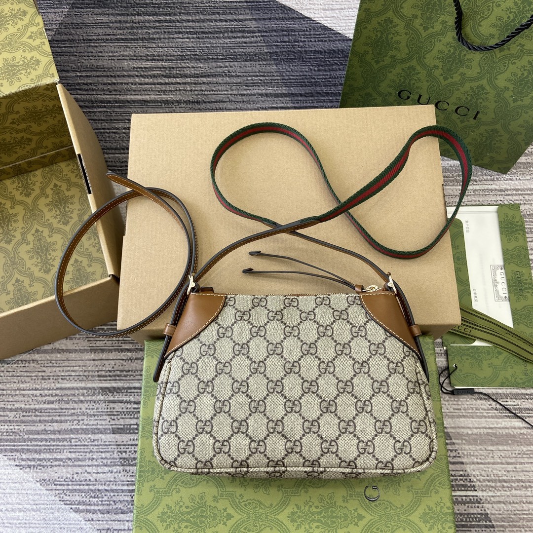 [GUCCI-구찌] 구찌 GG 엠블럼 핸드백