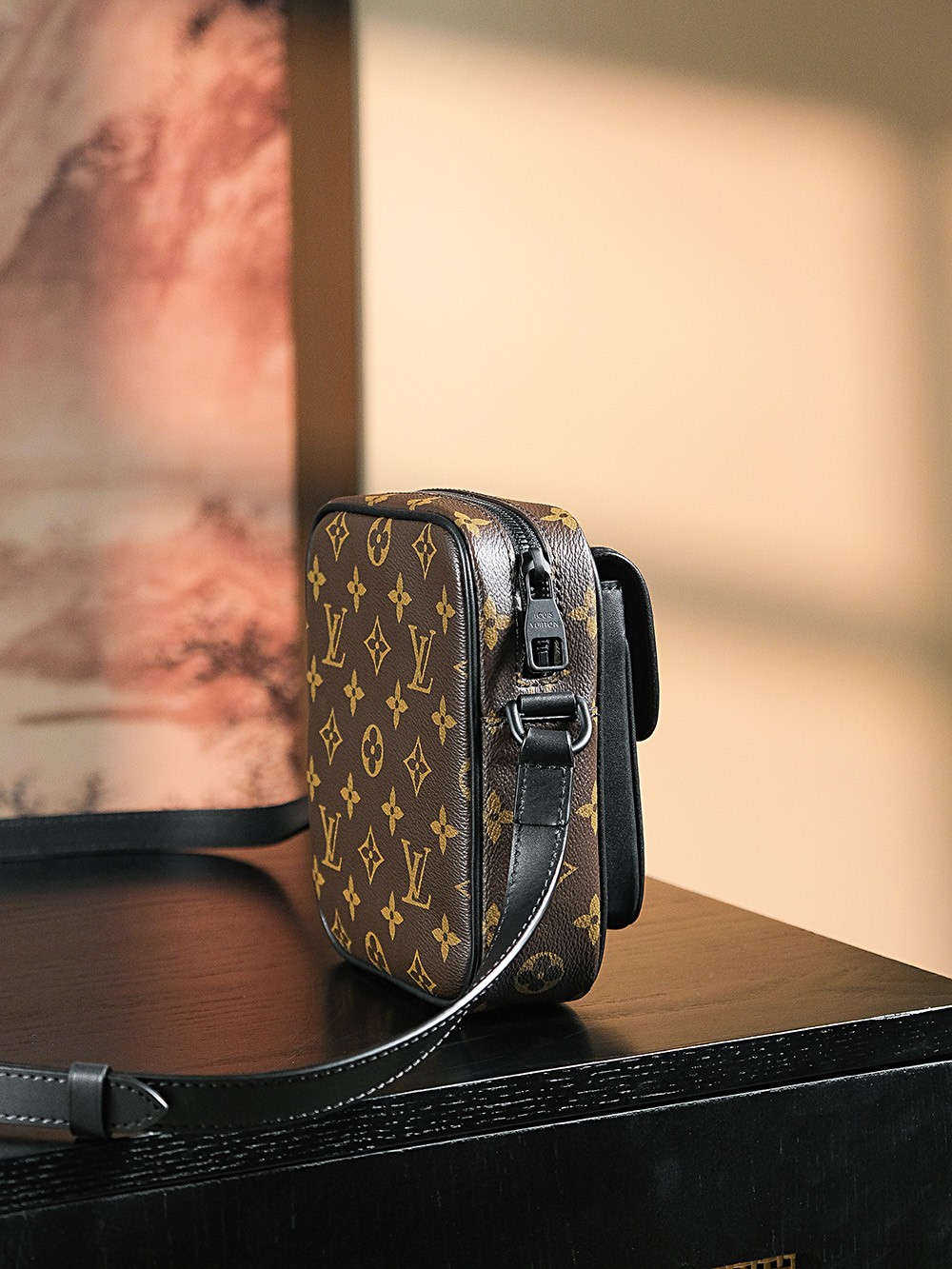 [LOUIS VUITTON-루이비통] 루이비통 크리스토퍼 웨어러블 남성 크로스백