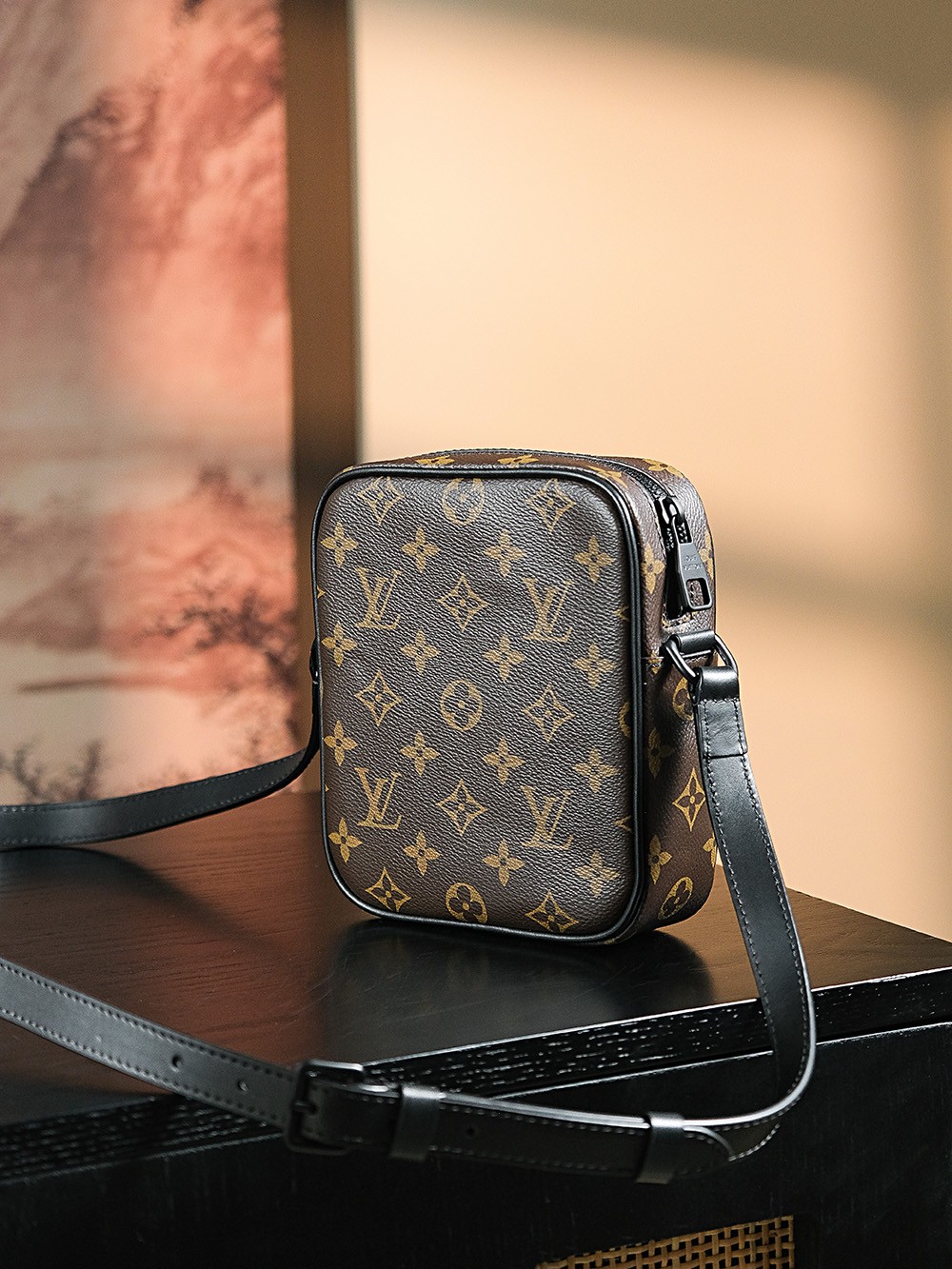 [LOUIS VUITTON-루이비통] 루이비통 크리스토퍼 웨어러블 남성 크로스백