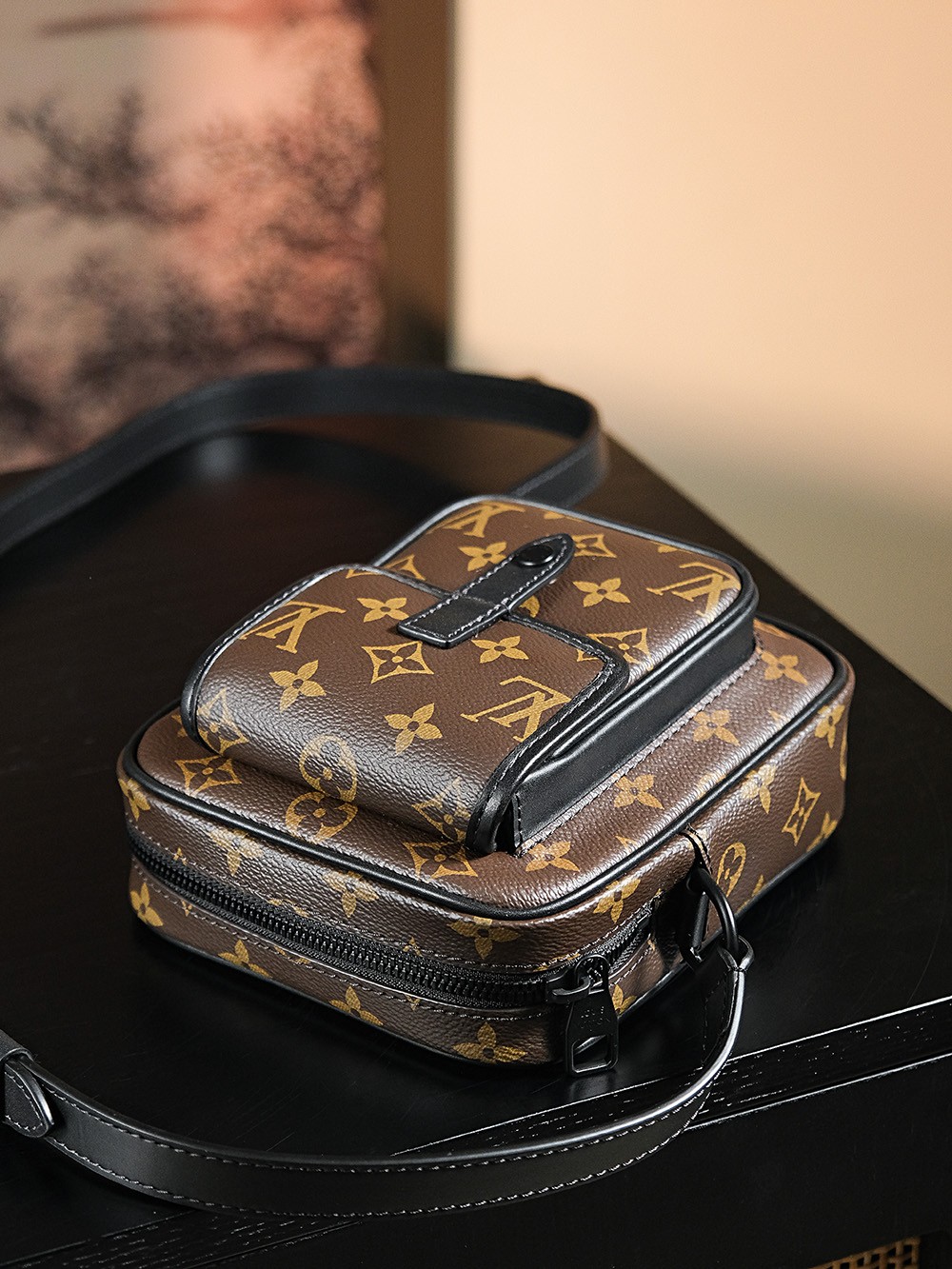 [LOUIS VUITTON-루이비통] 루이비통 크리스토퍼 웨어러블 남성 크로스백