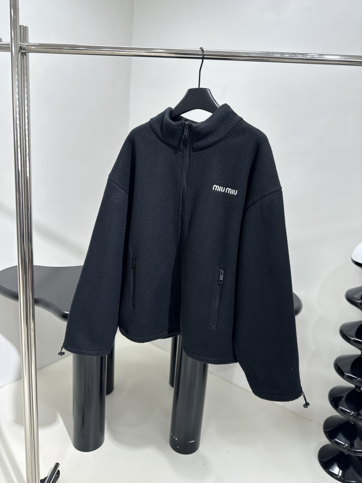 [MIU MIU-미우미우] 미우미우 신상 기모 운동복 블랙