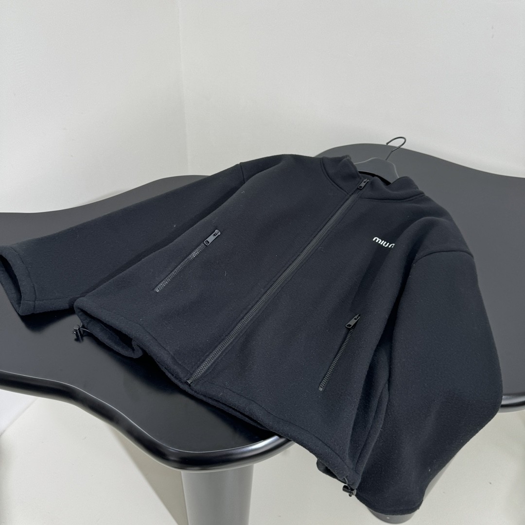 [MIU MIU-미우미우] 미우미우 신상 기모 운동복 블랙