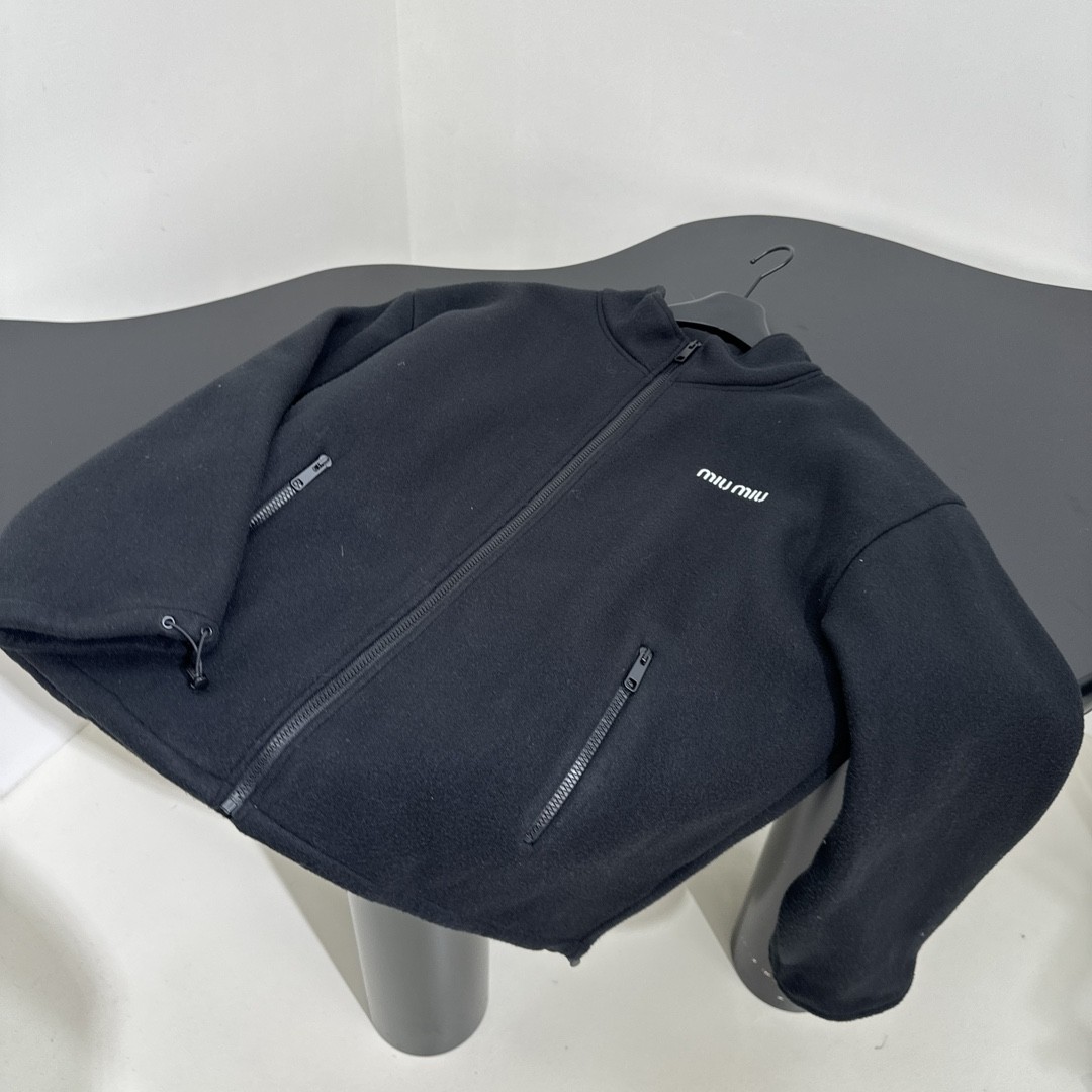 [MIU MIU-미우미우] 미우미우 신상 기모 운동복 블랙