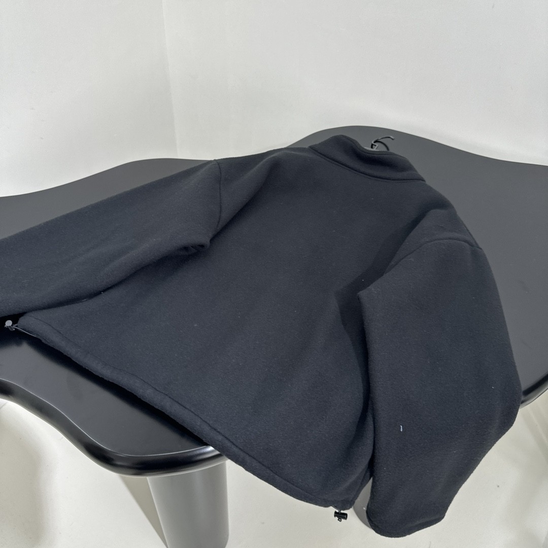 [MIU MIU-미우미우] 미우미우 신상 기모 운동복 블랙