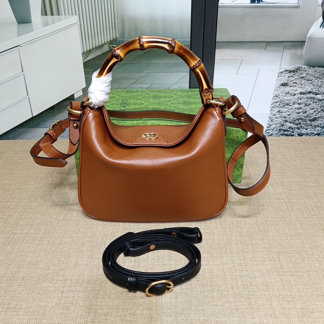 [CUCCI-구찌] 구찌 뱀부 핸들 다이애나 토트 숄더백