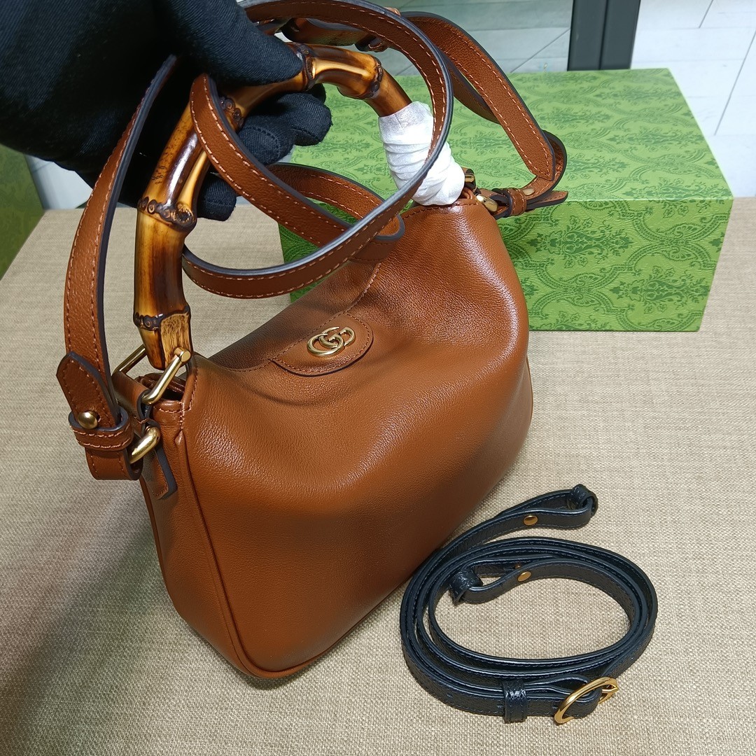 [CUCCI-구찌] 구찌 뱀부 핸들 다이애나 토트 숄더백