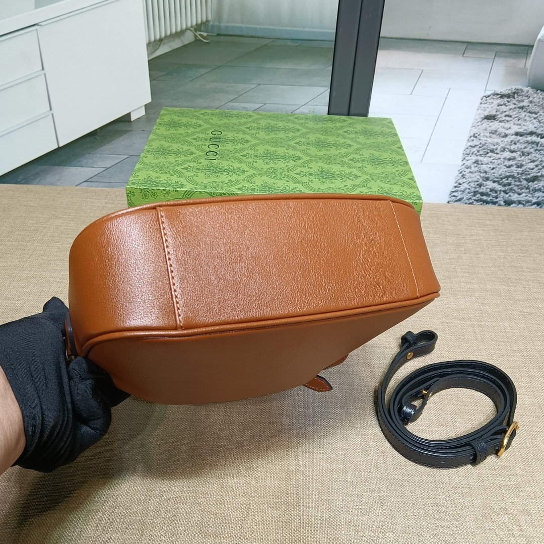 [CUCCI-구찌] 구찌 뱀부 핸들 다이애나 토트 숄더백