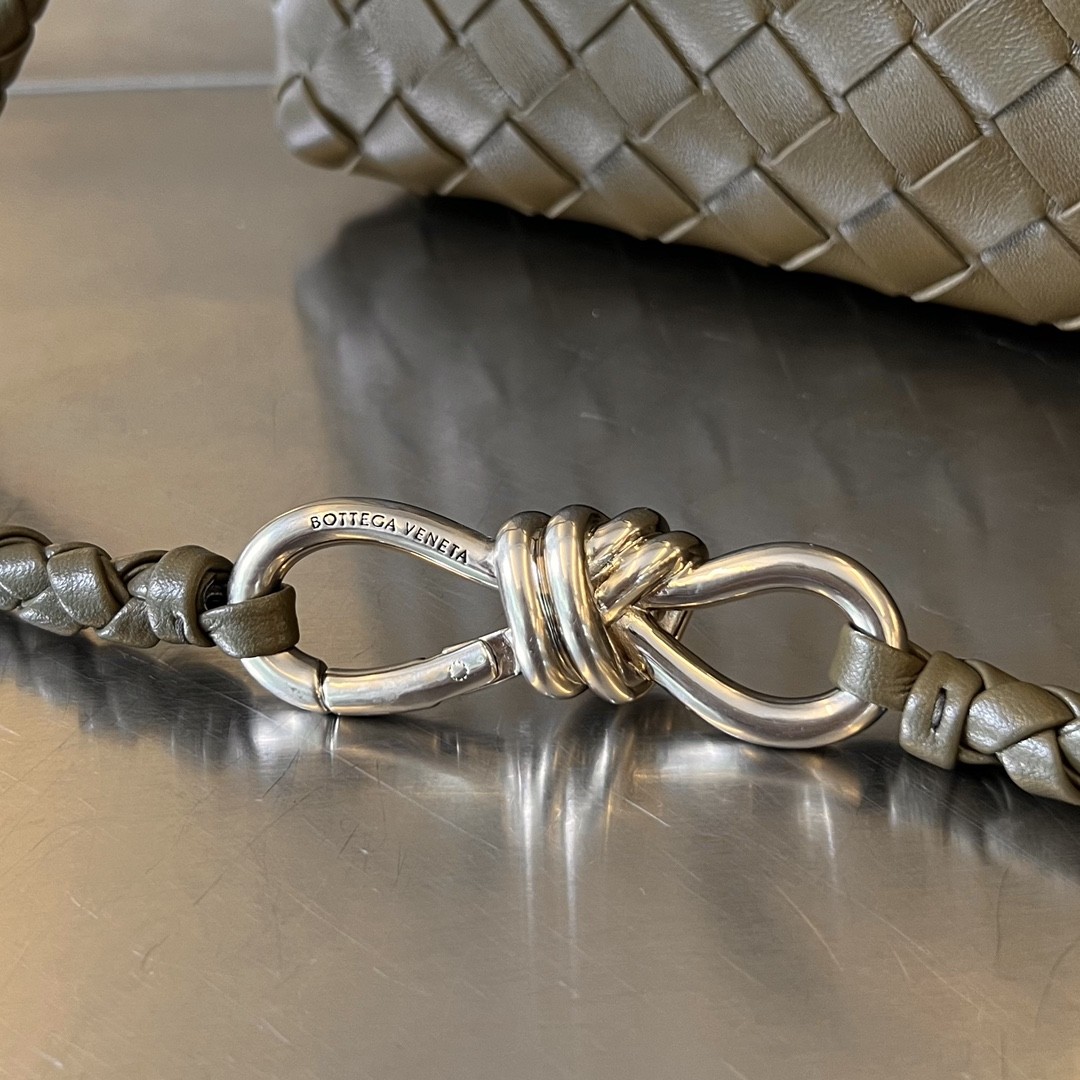 발렌시아가 크로스백