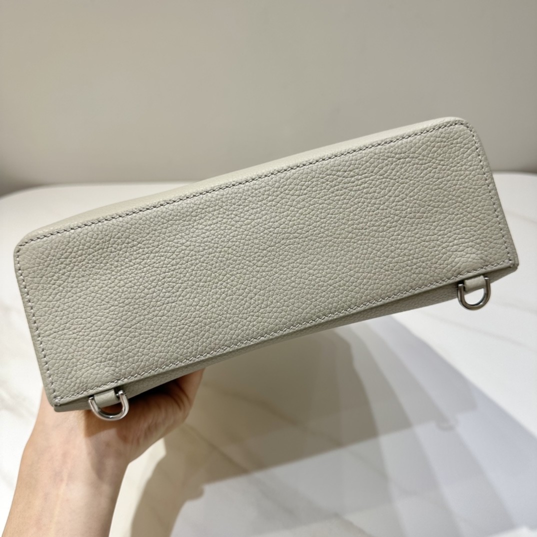 로로피아나 엑스트라 포켓 백팩