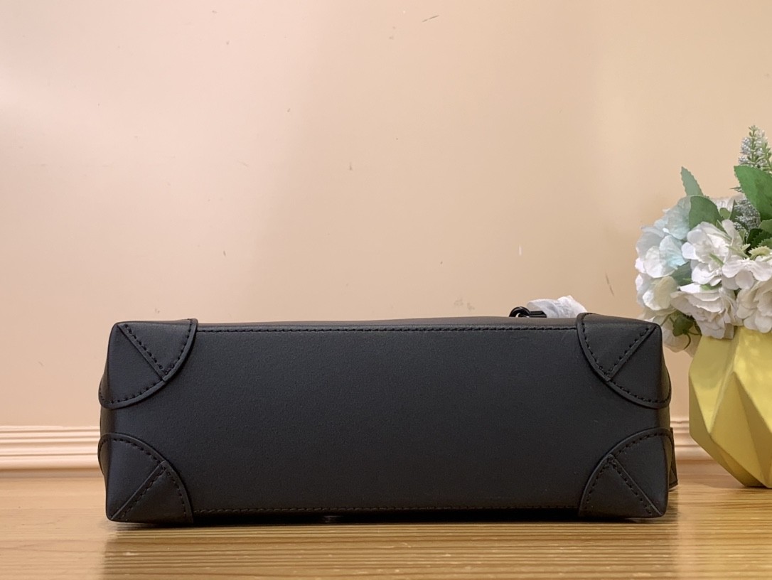 [LOUIS VUITTON-루이비통] 루이비통 스티머 PM 남성 크로스백