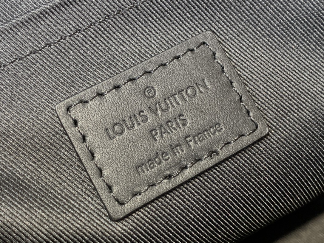 [LOUIS VUITTON-루이비통] 루이비통 스티머 PM 남성 크로스백