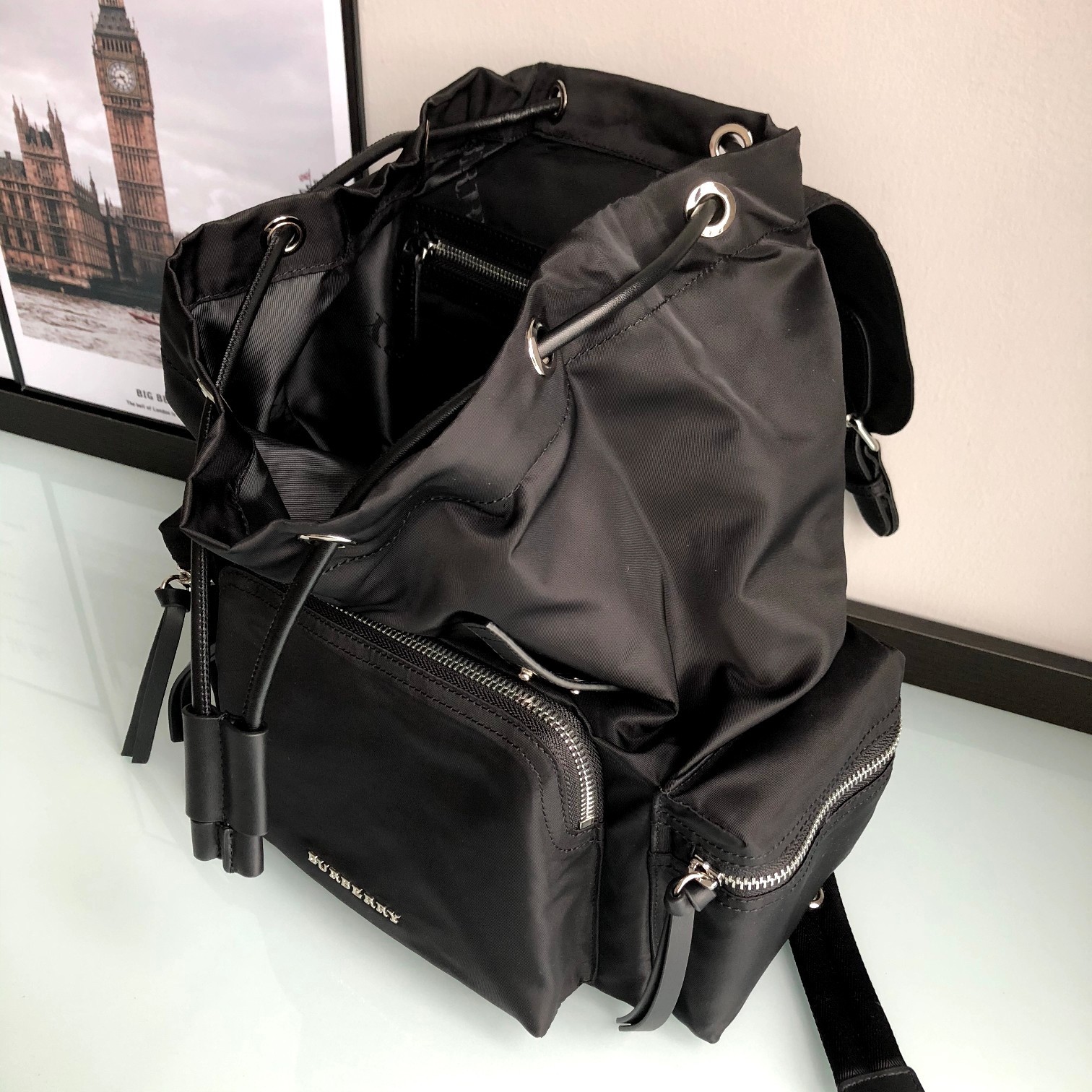 [BURBERRY-버버리] 버버리 미디움 로고 럭색 백팩