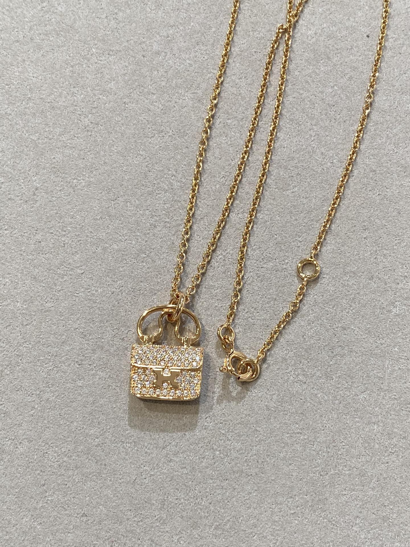 [HERMES-에르메스] 에르메스 콘스탄스 목걸이