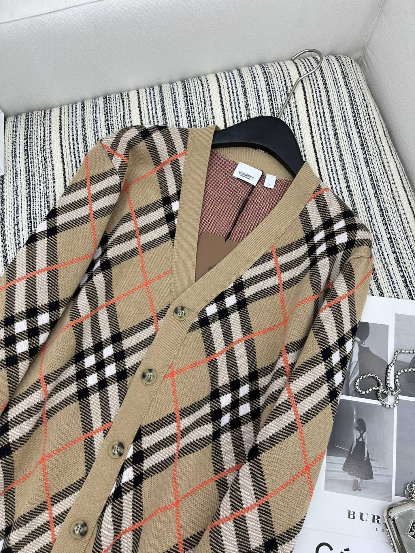 [BURBERRY-버버리] 버버리 체크무늬 가디건