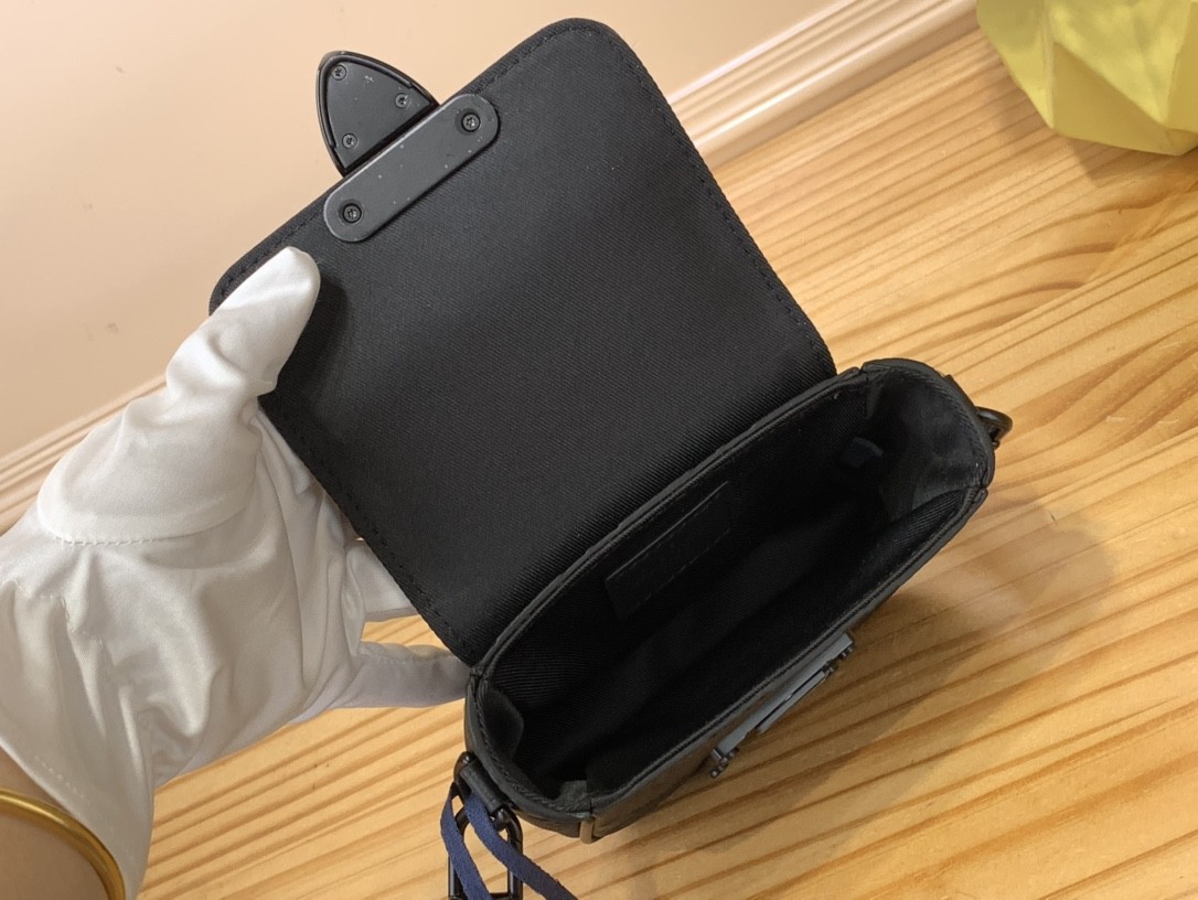 [LOUIS VUITTON-루이비통] 루이비통 피코 S락 크로스백