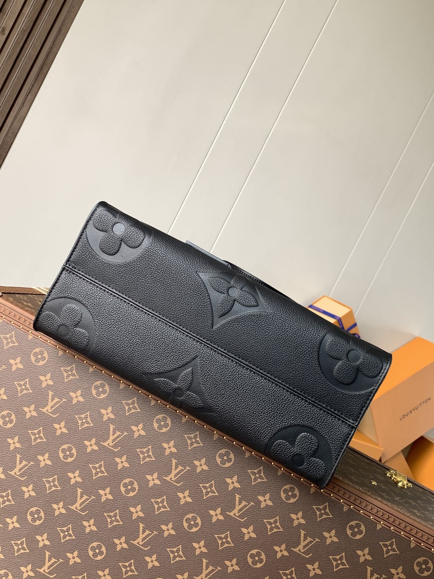 [LOUIS VUITTON-루이비통] 루이비통 온더고  토트백  M45595