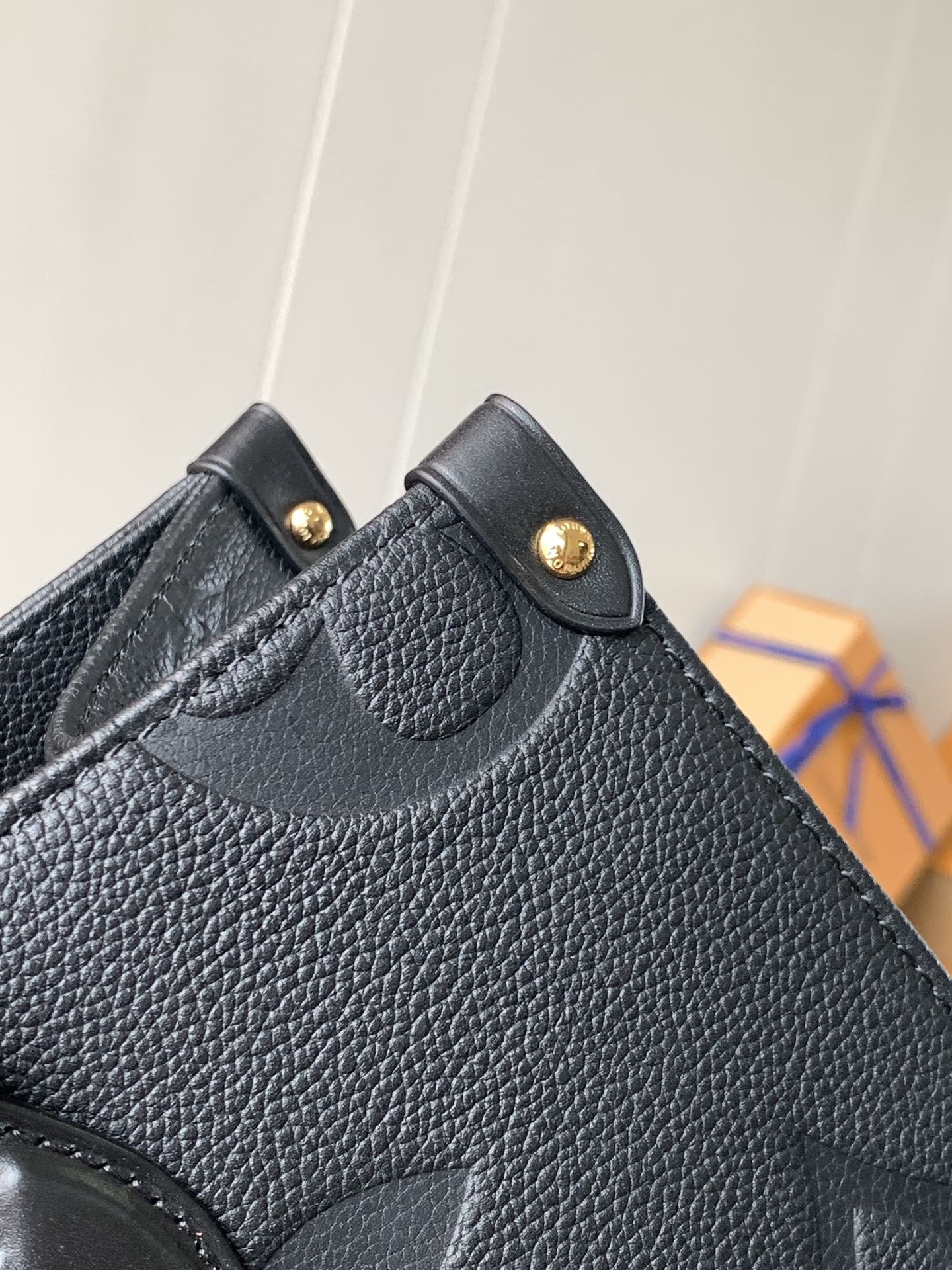 [LOUIS VUITTON-루이비통] 루이비통 온더고  토트백  M45595