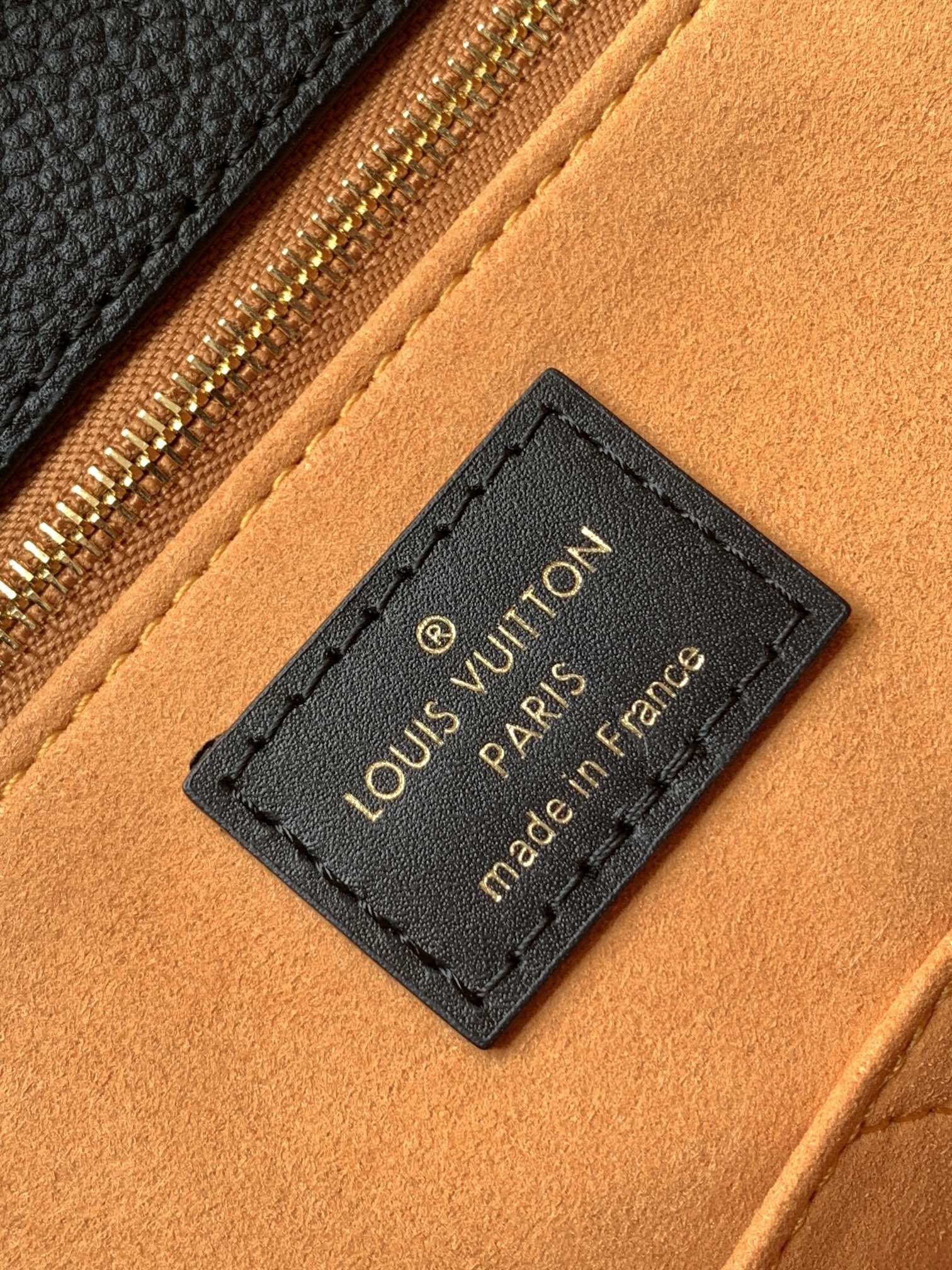 [LOUIS VUITTON-루이비통] 루이비통 온더고  토트백  M45595