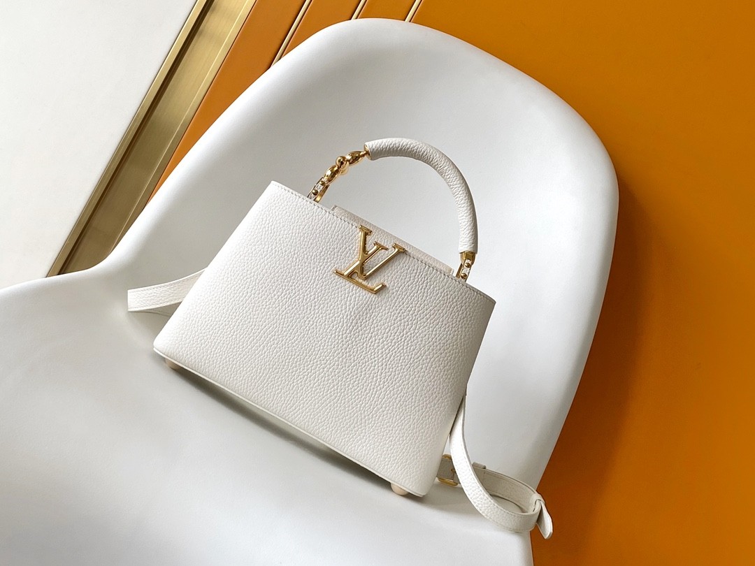 [LOUIS VUITTON-루이비통] 루이비통 카퓌신미니화이트 M23943