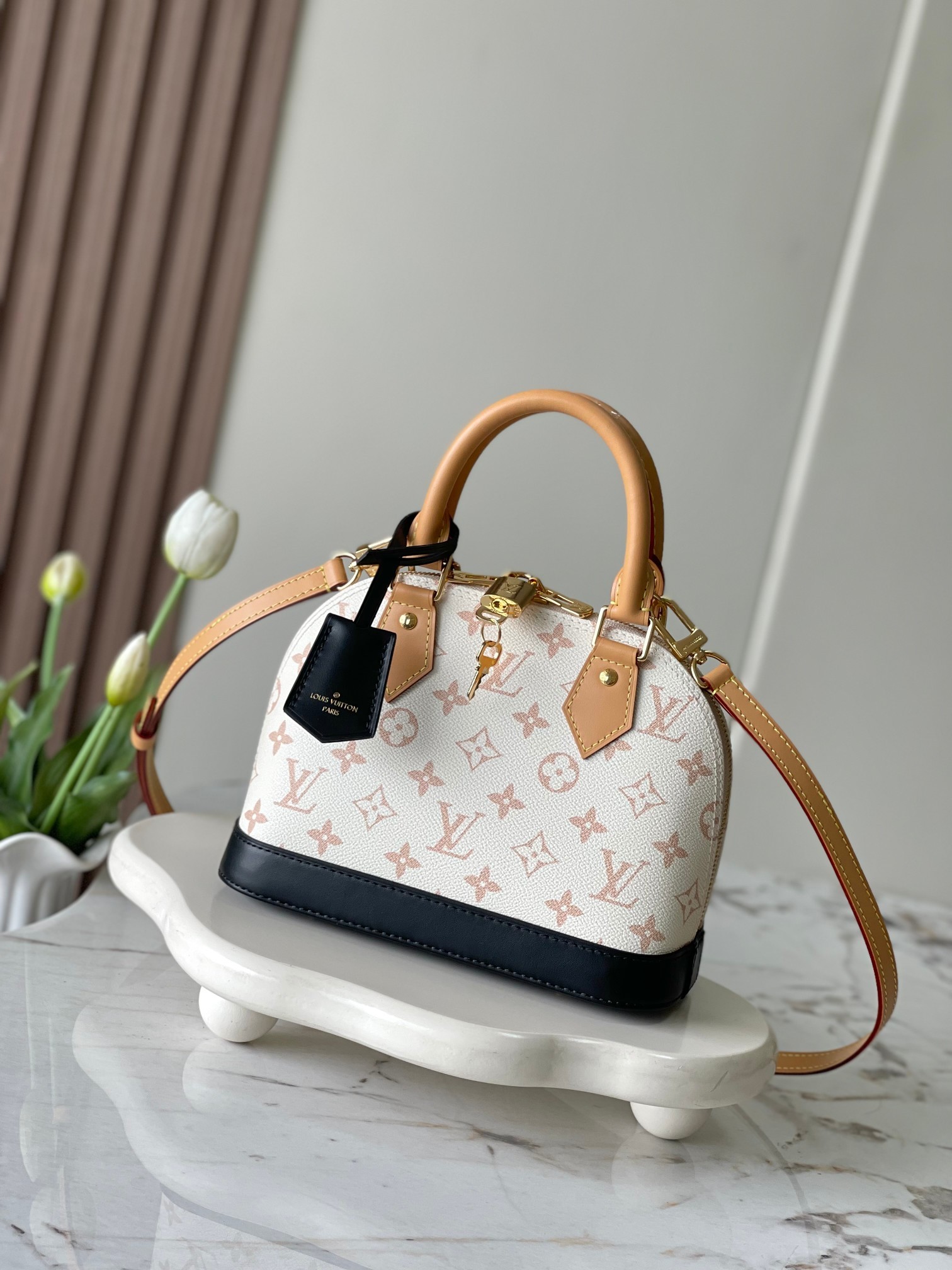 [LOUIS VUITTON-루이비통] 루이비통 나노 알마백 M46922