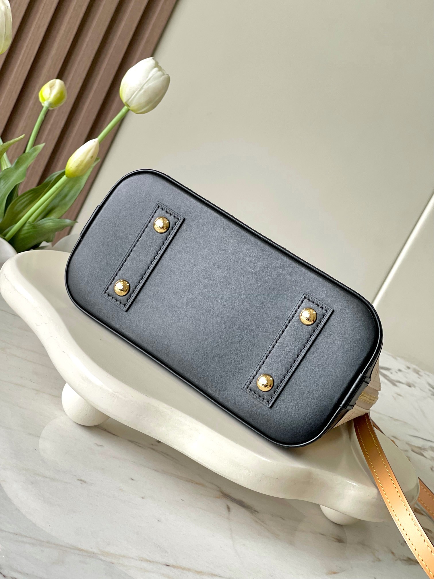 [LOUIS VUITTON-루이비통] 루이비통 나노 알마백 M46922