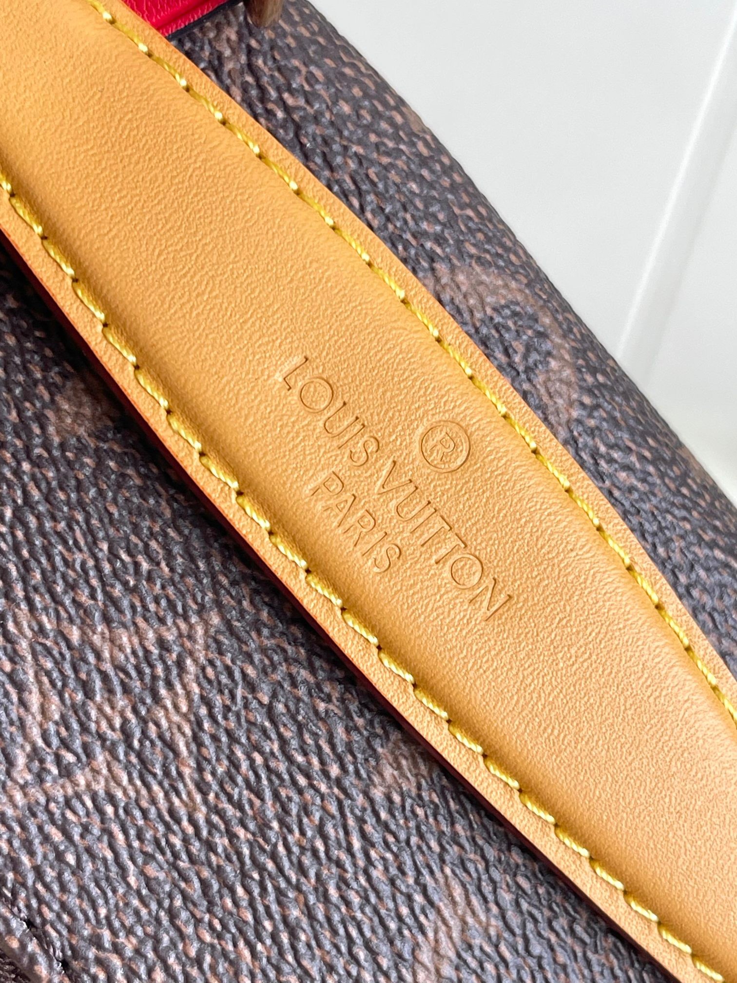 [LOUIS VUITTON-루이비통] 루이비통 러시 범백 M11539