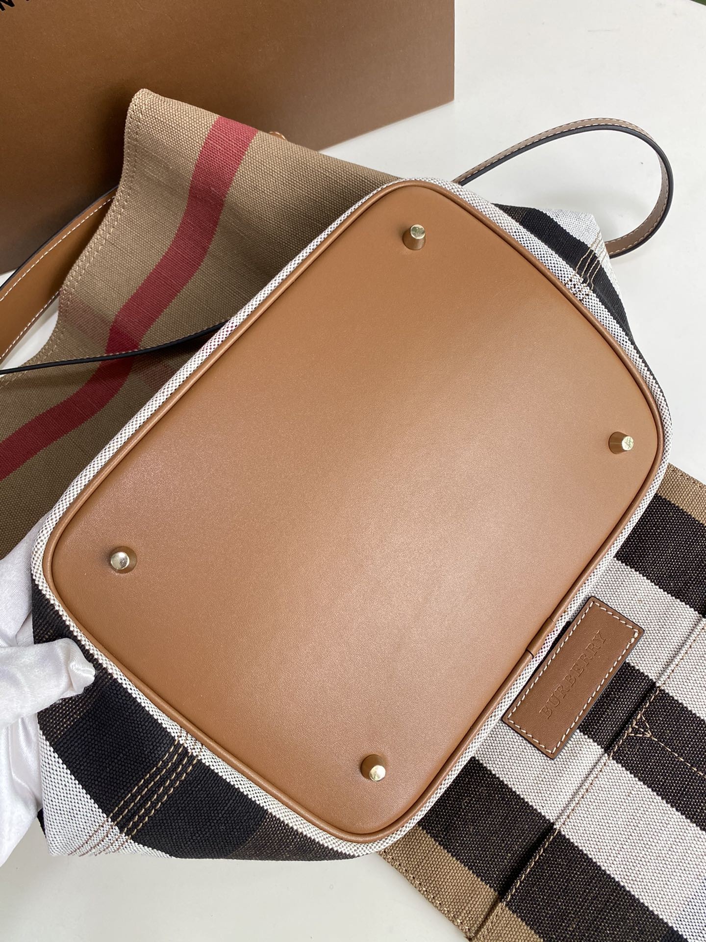 버버리 애쉬비 호보백