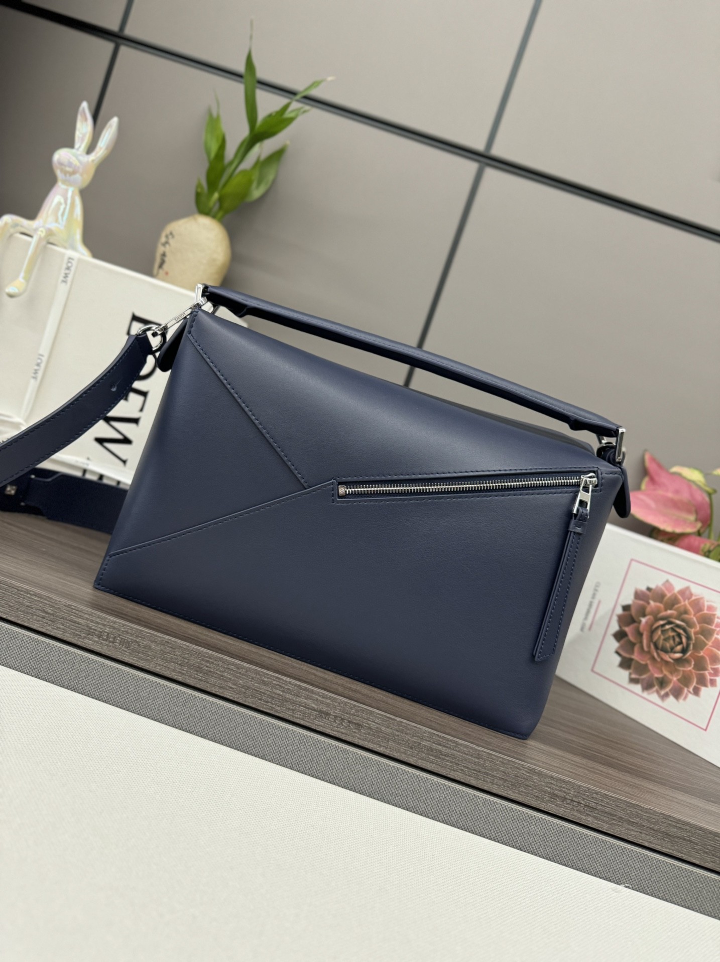 [LOEWE-로에베] 로에베 라지 퍼즐 백