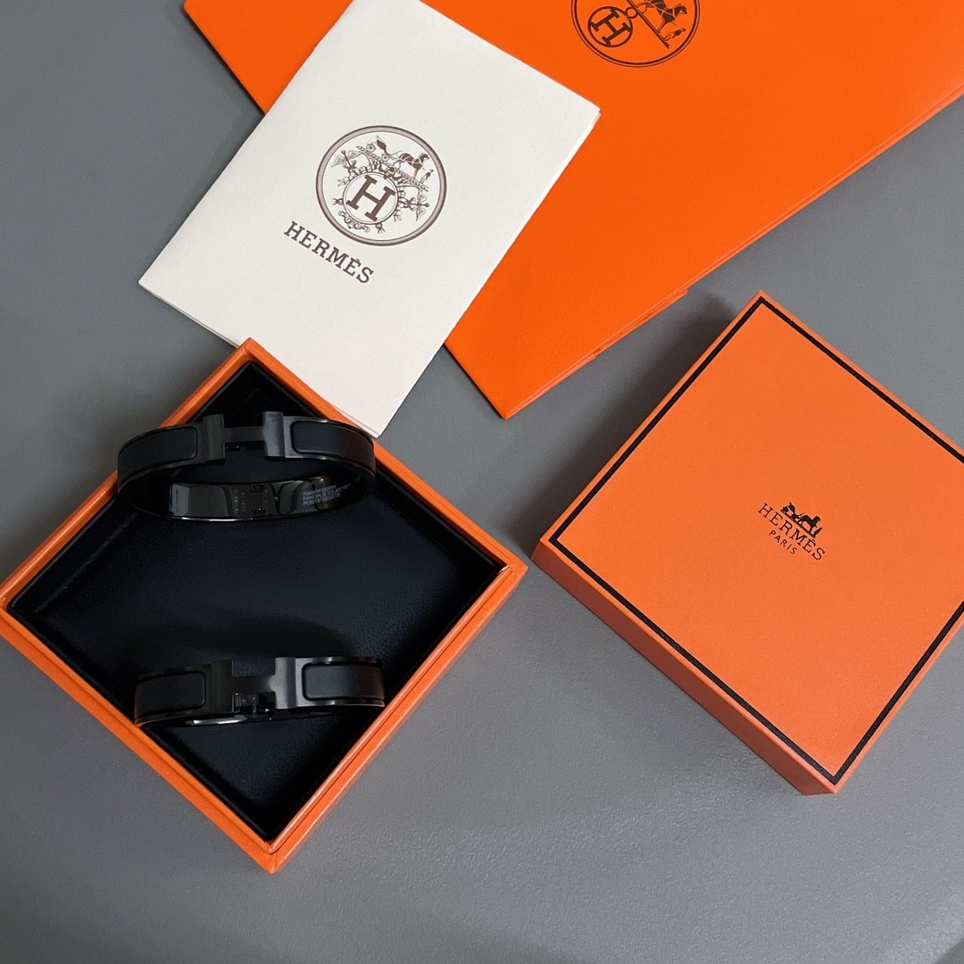 [HERMES-에르메스] 에르메스 클릭아슈 블랙 H팔찌