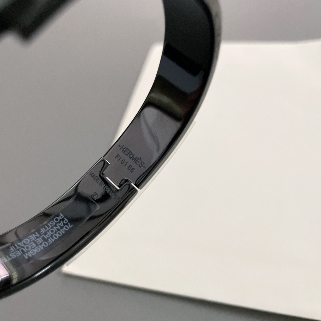 [HERMES-에르메스] 에르메스 클릭아슈 블랙 H팔찌