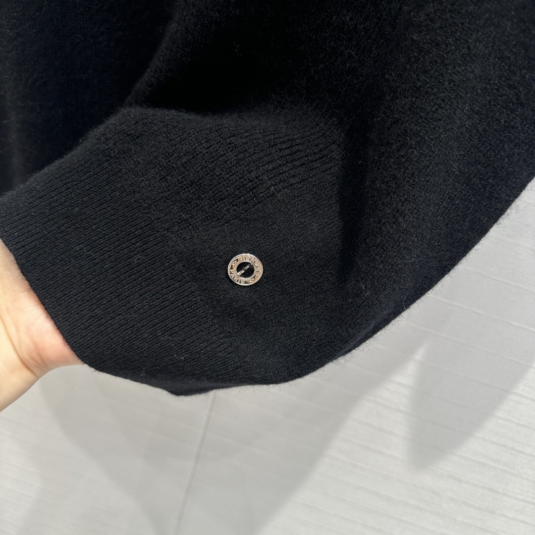 [HERMES-에르메스] 에르메스  반팔 니트 블랙