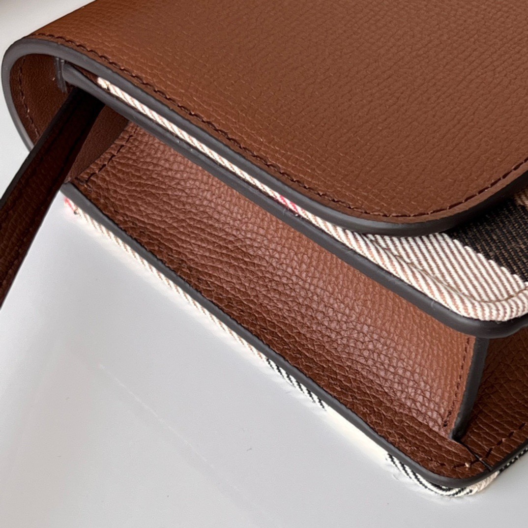 버버리 햄프셔 크로스백