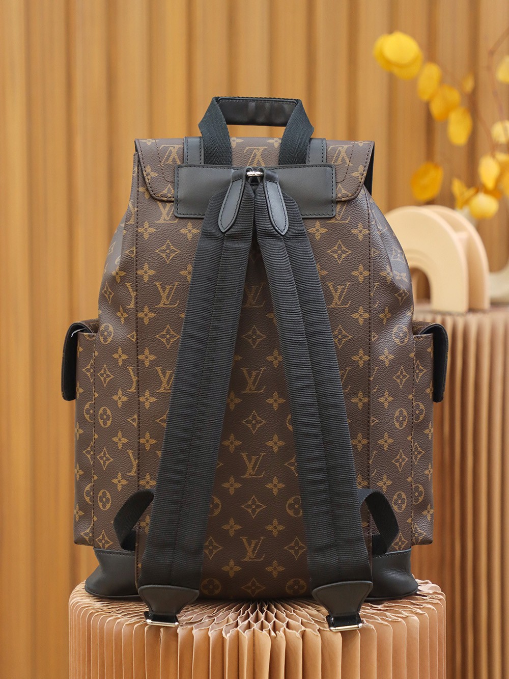 [LOUIS VUITTON-루이비통] 루이비통 모노그램 크리스토퍼 백팩