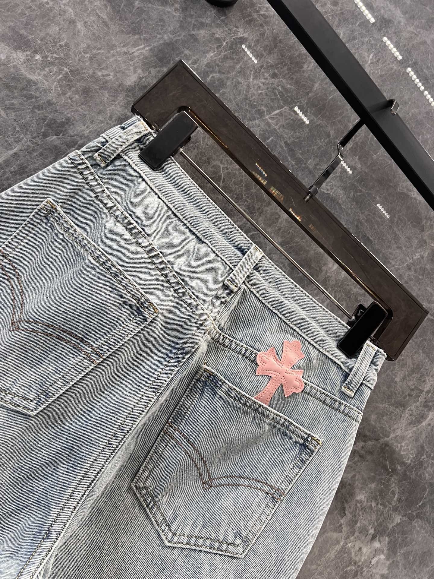 [CHROM HEARTS -크롬하츠] 크롬하츠 빈티지 스타일 청바지