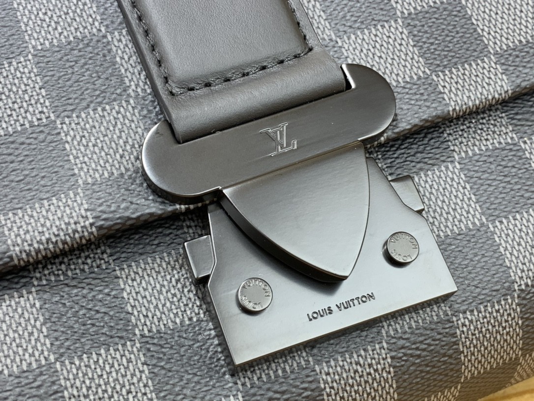 [LOUIS VUITTON-루이비통] 루이비통 S 케이프 메신저 크로스백