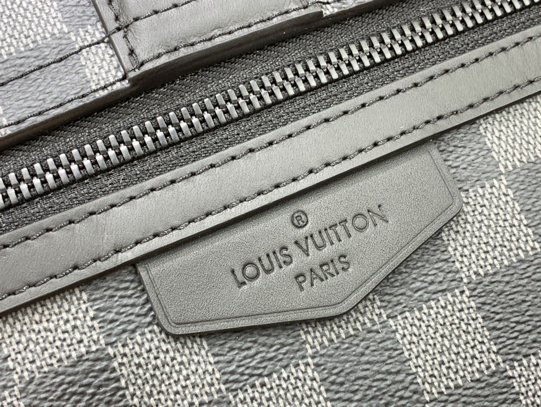 [LOUIS VUITTON-루이비통] 루이비통 S 케이프 메신저 크로스백