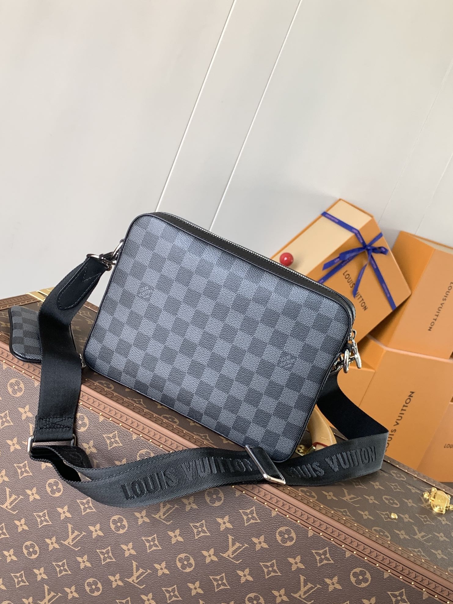 [LOUIS VUITTON-루이비통] 루이비통 트리오 메신저백