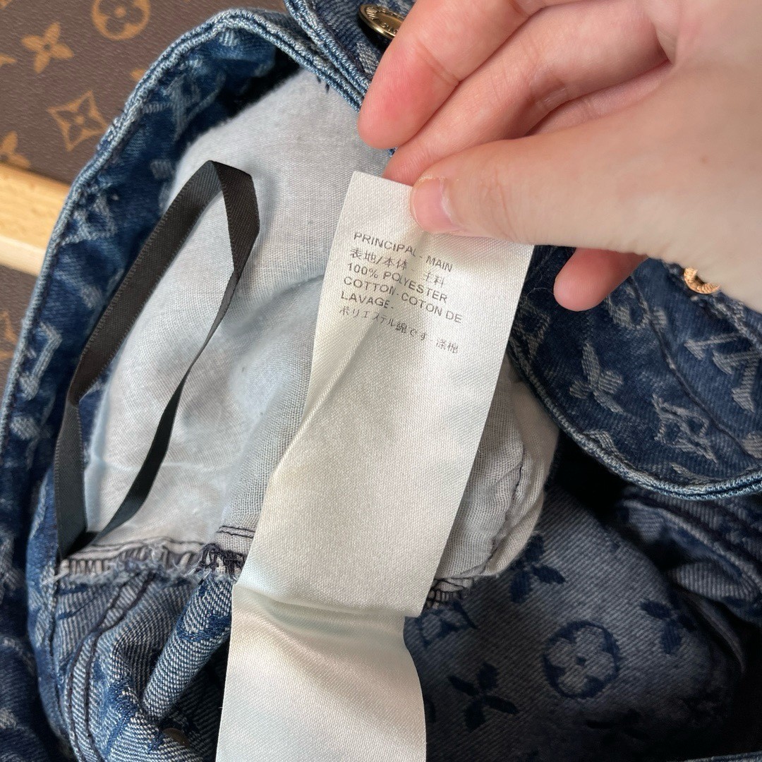 [LOUIS VUITTON-루이비통] 루이비통 로고인쇄 데님 청바지