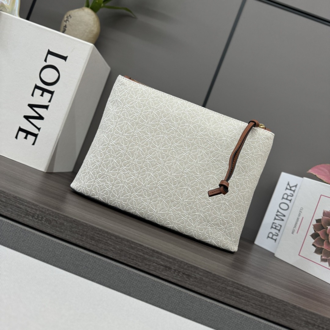 [LOEWE-로에베] 로에베 아나그램 자카드 앤 카프스킨 에크루 탄