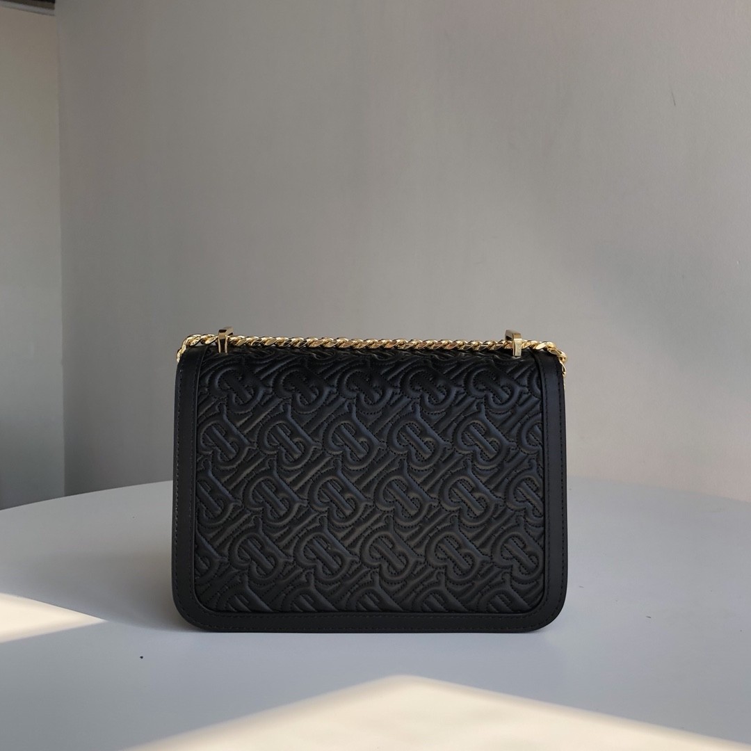 버버리 TB로고 숄더백