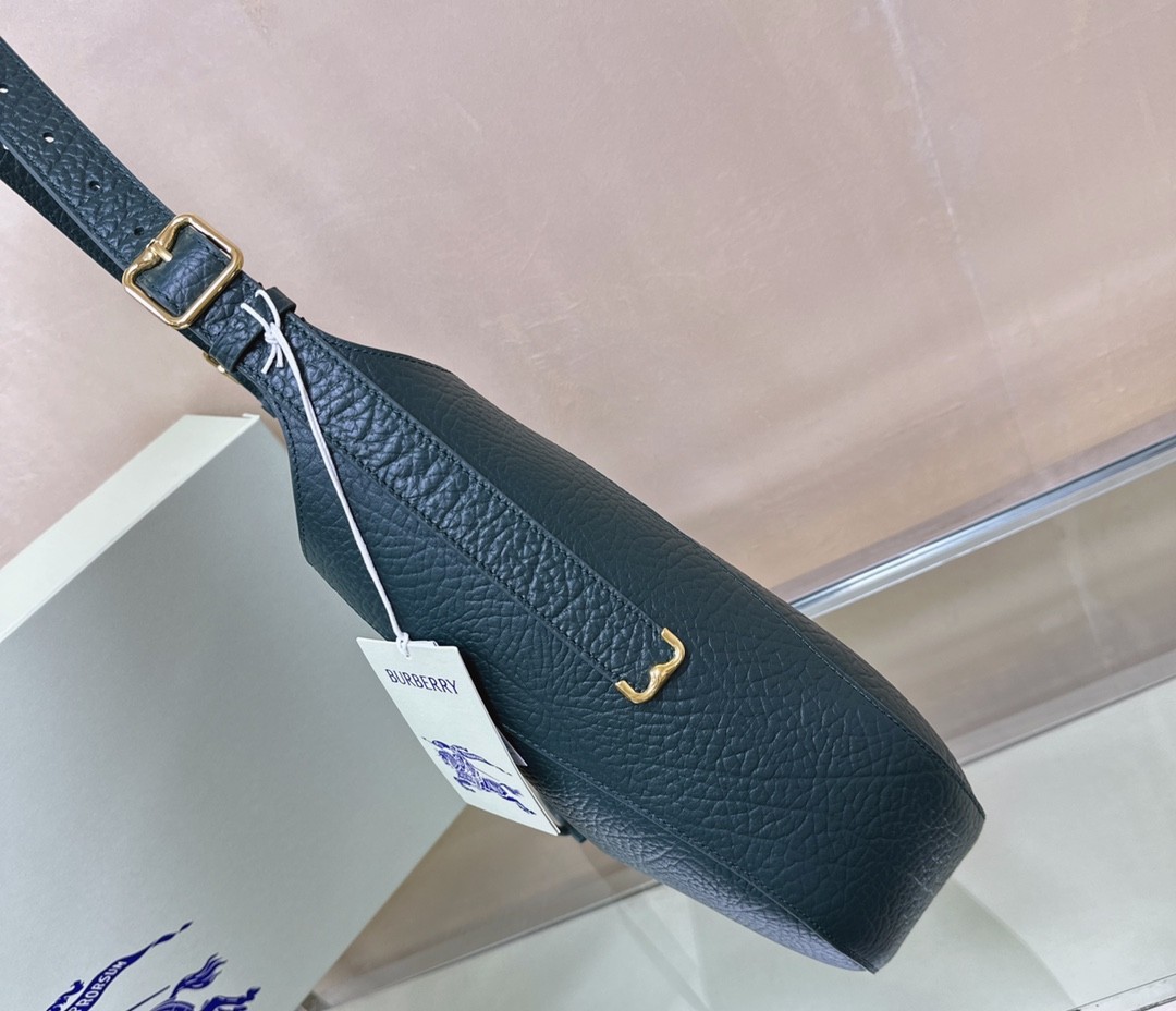 버버리 체스 숄더백