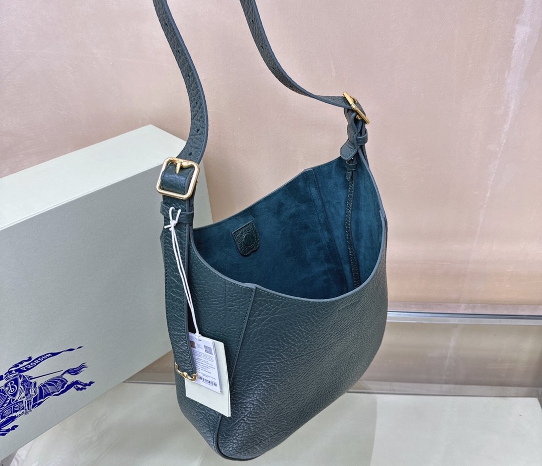 버버리 체스 숄더백