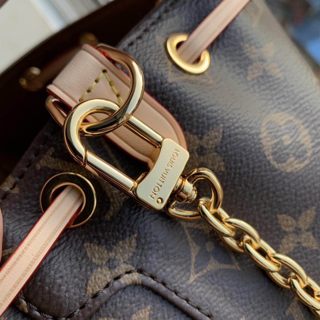 [LOUIS VUITTON-루이비통] 루이비통 모노그램 익스커션 PM 백팩