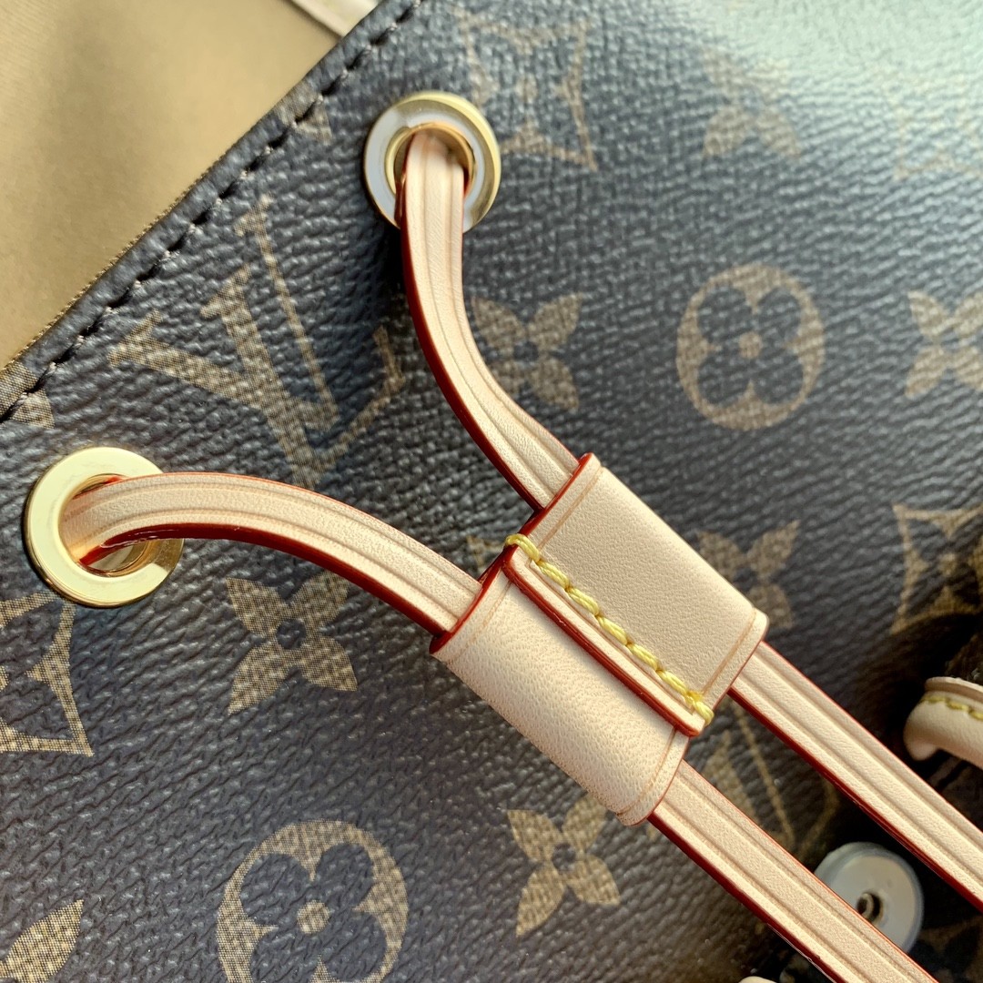 [LOUIS VUITTON-루이비통] 루이비통 모노그램 익스커션 PM 백팩