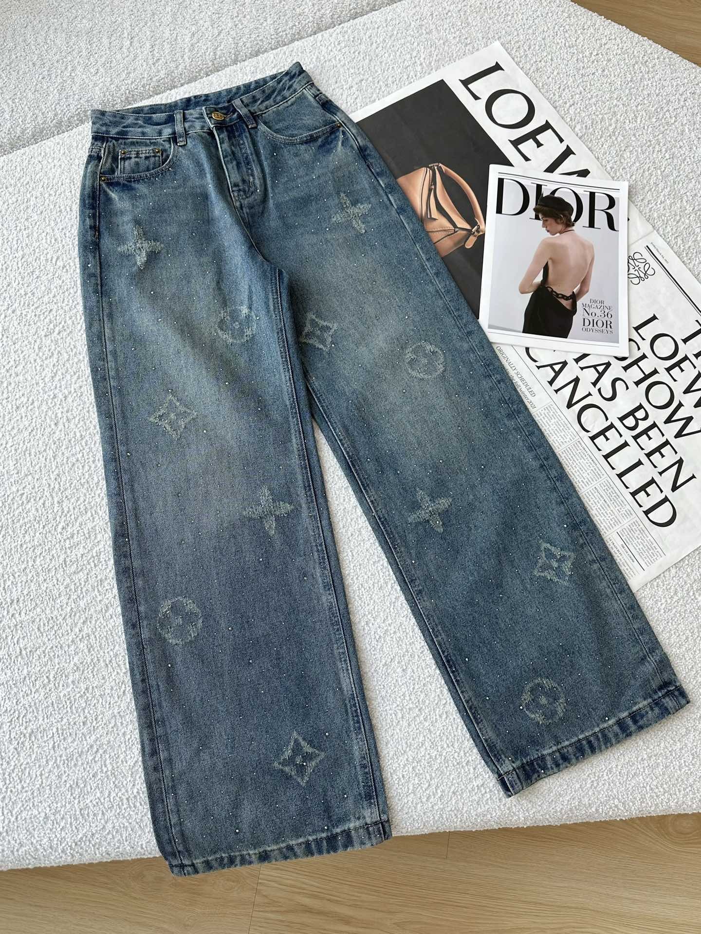 [LOUIS VUITTON-루이비통] 루이비통 로고 오버핏 청바지