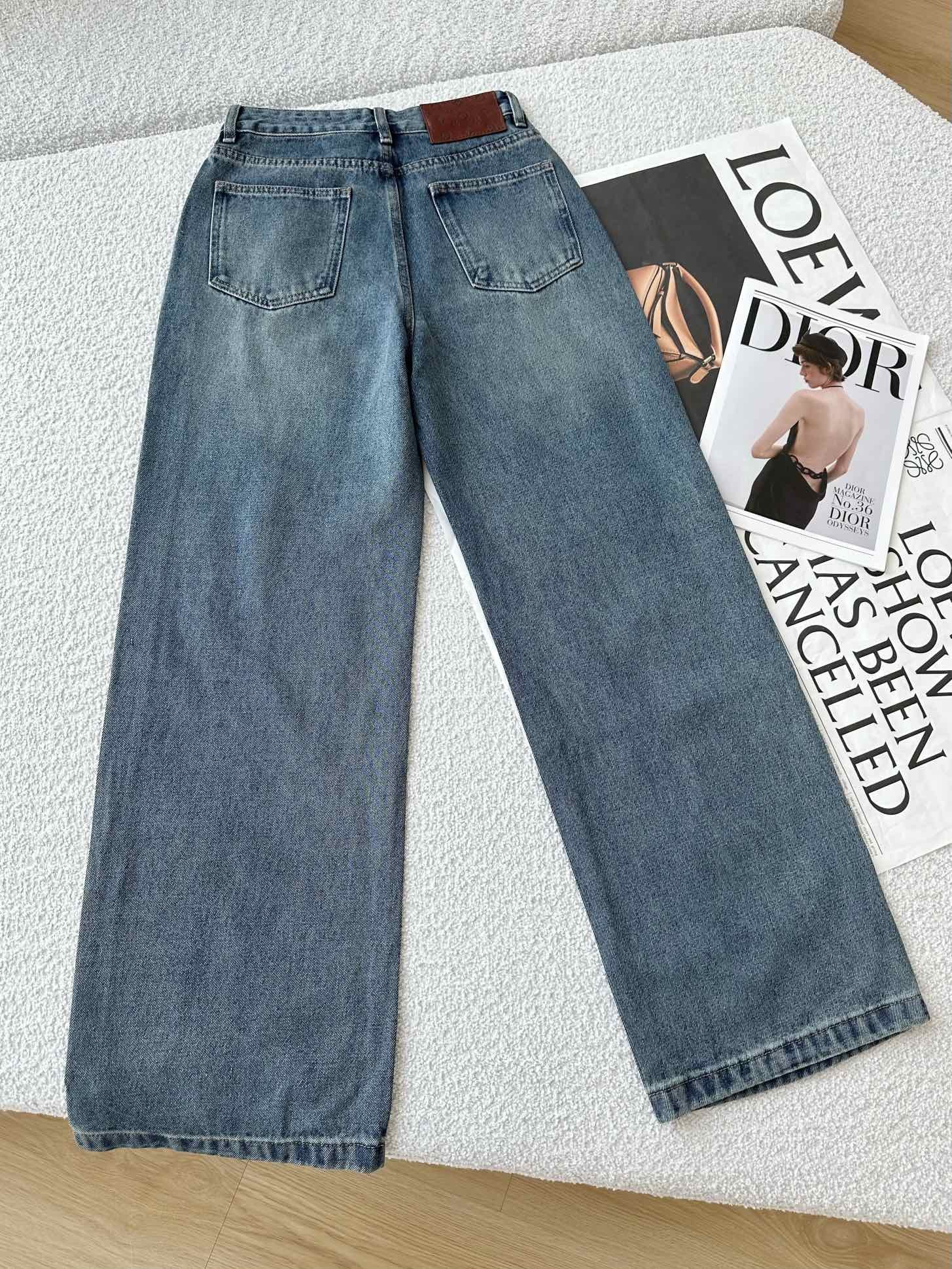 [LOUIS VUITTON-루이비통] 루이비통 로고 오버핏 청바지