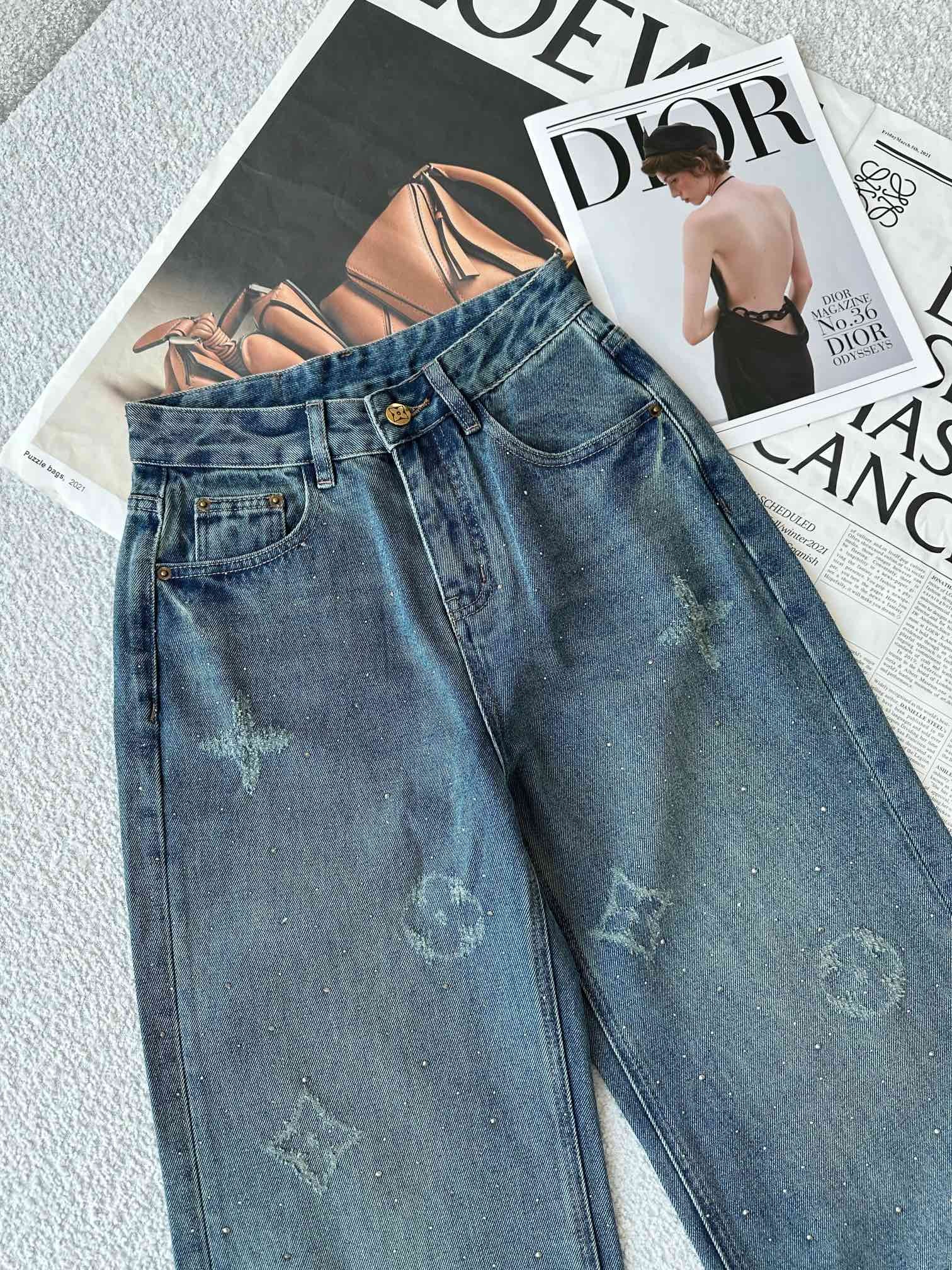 [LOUIS VUITTON-루이비통] 루이비통 로고 오버핏 청바지