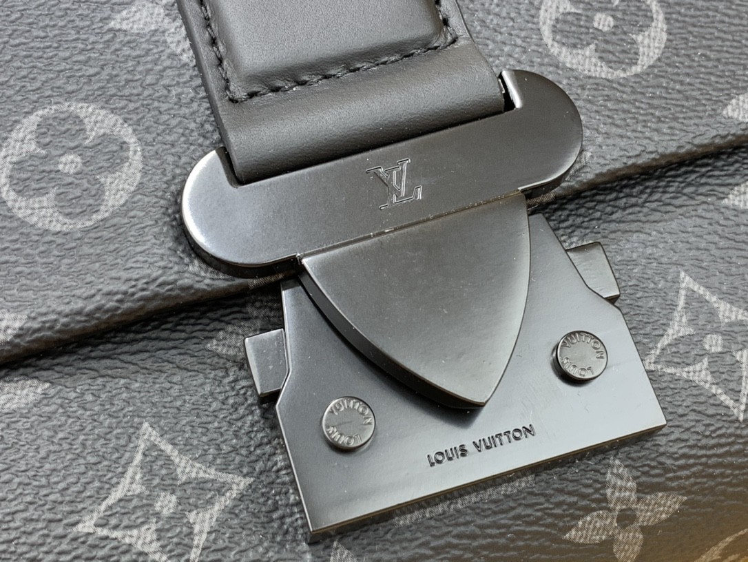 [LOUIS VUITTON-루이비통] 루이비통 S-케이프 메신저백