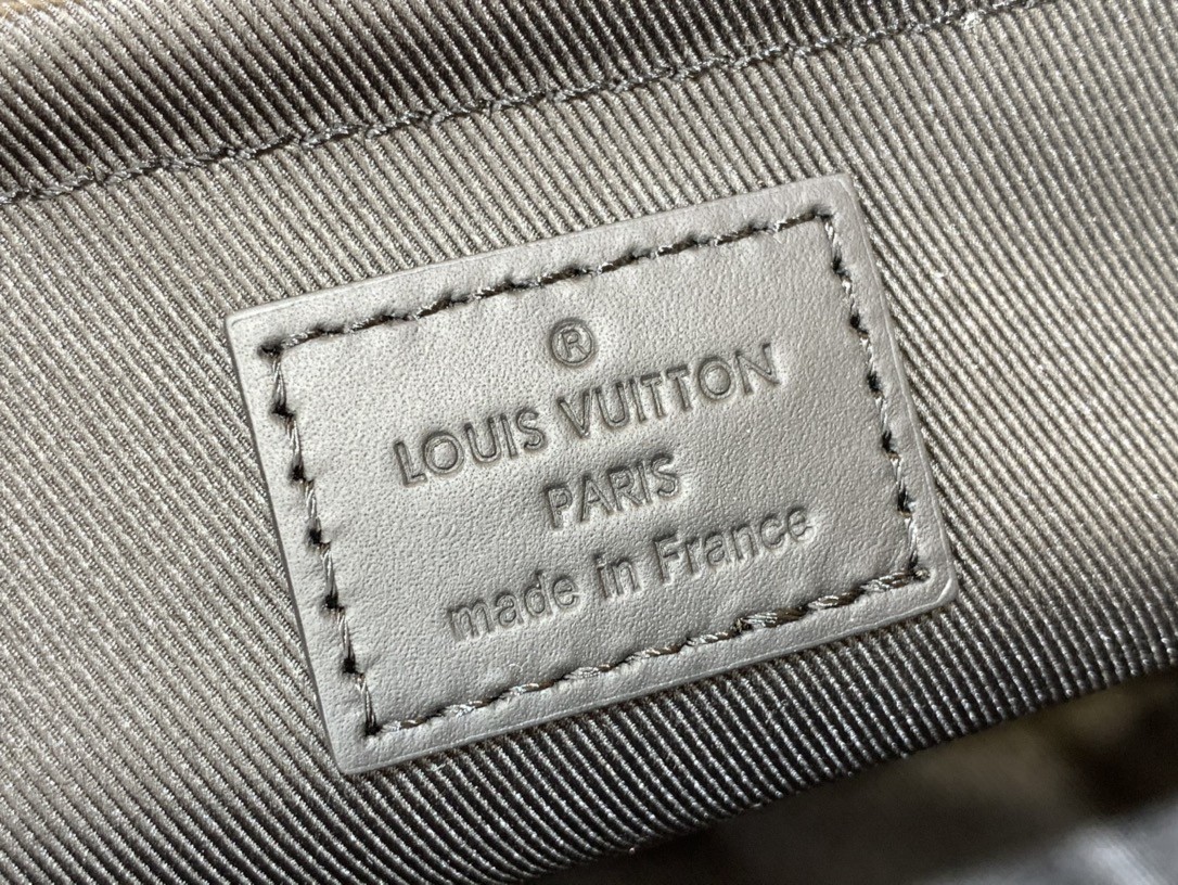 [LOUIS VUITTON-루이비통] 루이비통 S-케이프 메신저백